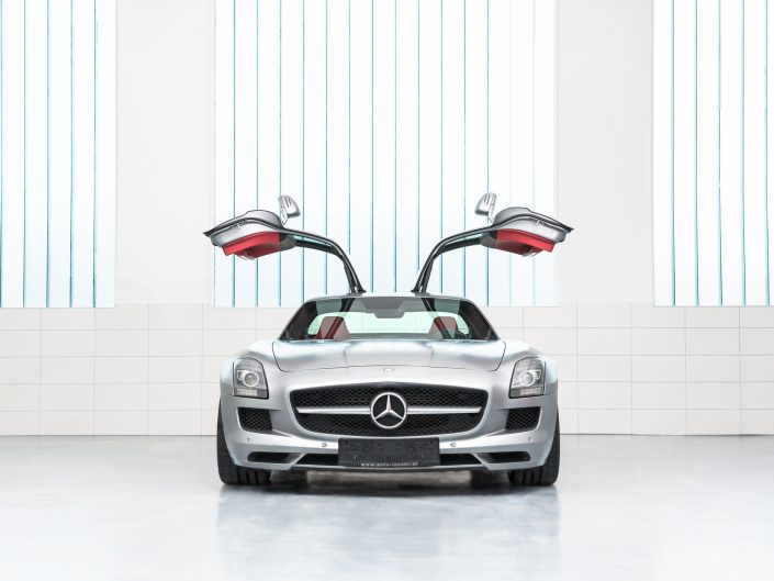 Mercedes SLS