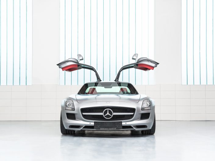 Mercedes SLS